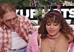 Brunette Isabella Jules Gets Her Pussy Wrecked Relentlessly Until He Drains Every Drop