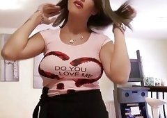 Busty waitress Chintia screwed for cash